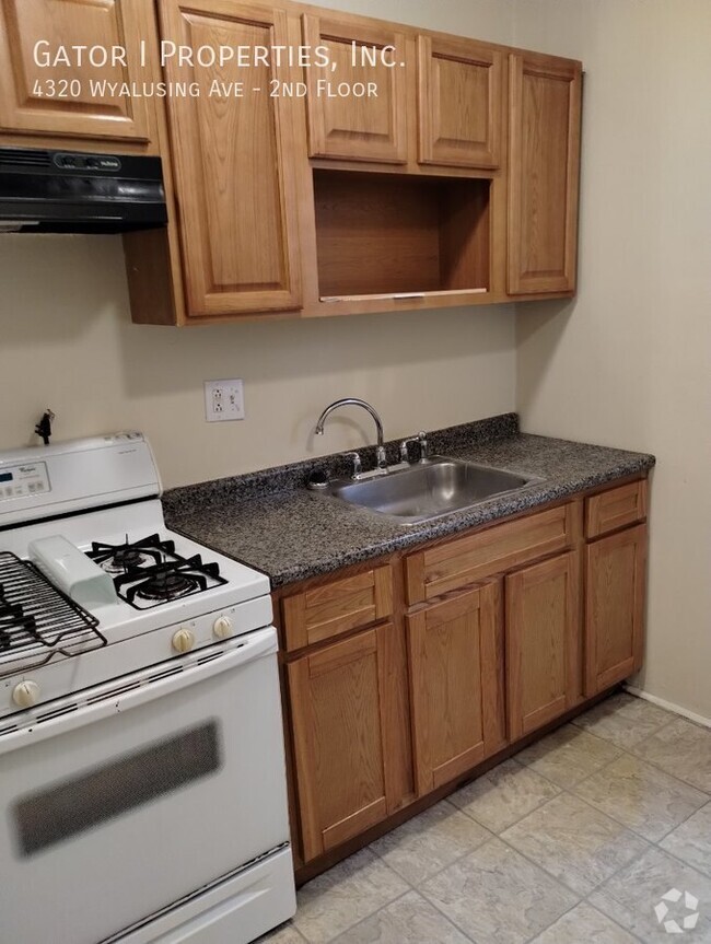 Building Photo - 4320 Wyalusing Ave Unit 2nd Floor Rental