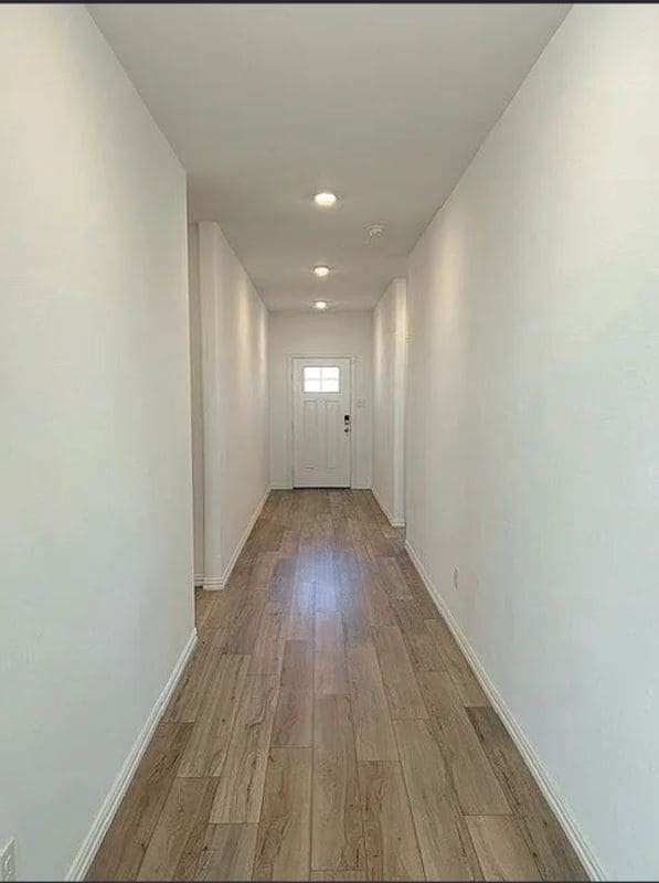 Photo - 1104 Longleaf Ln