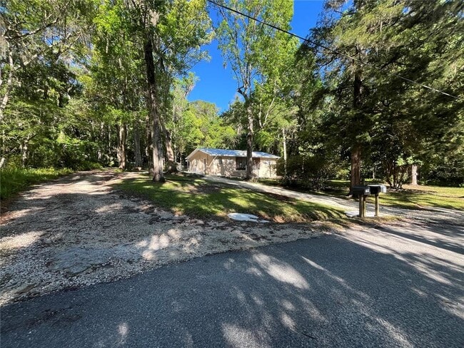 Photo - 1565 Oakhurst St House