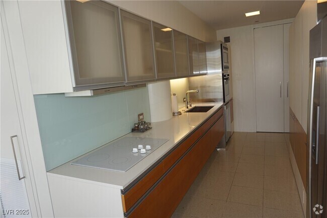 Building Photo - 3726 S Las Vegas Blvd Unit 901 Rental