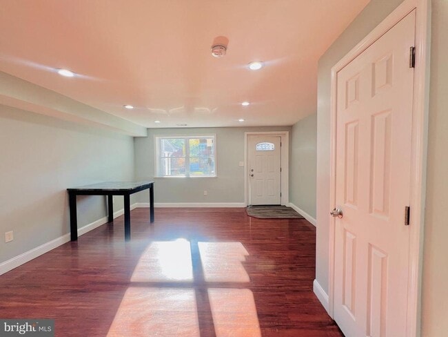 Building Photo - 4045 St Monica Dr