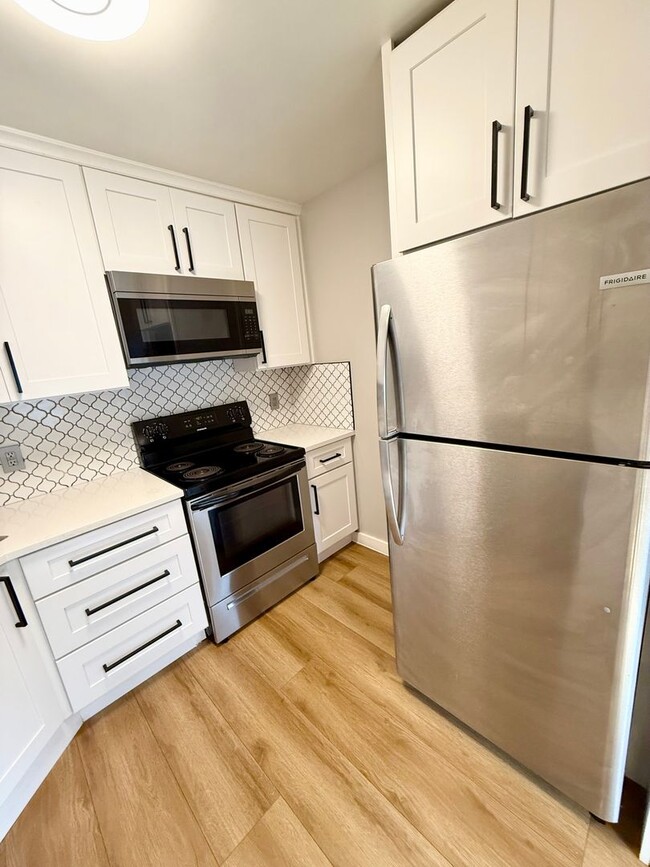 Photo - Meridian Apartments