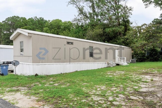 1112 Armadillo Dr