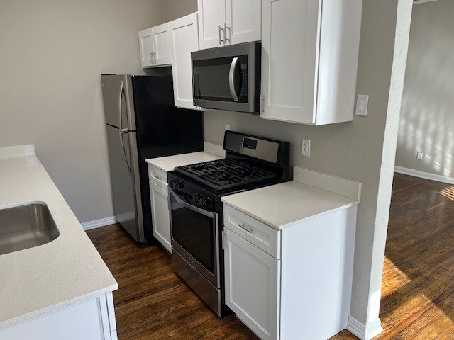 BRAND NEW KITCHEN!