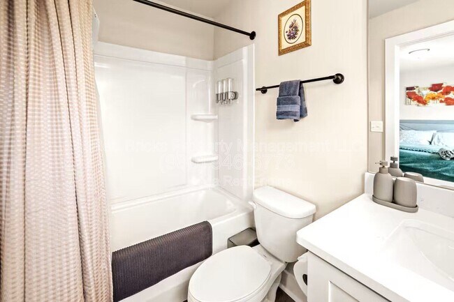 Photo - 3938 Winterfield Pl