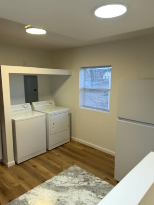 Photo - 2528 Wayne St