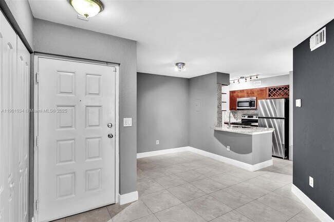 Photo - 2880 N Oakland Forest Dr Unit 213