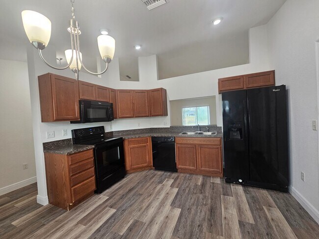 Photo - 308 Highland Meadows Dr