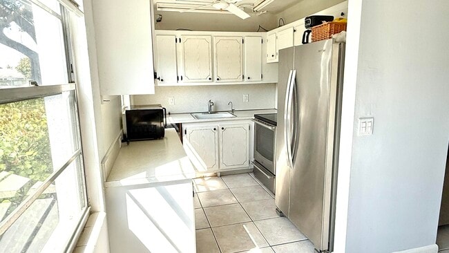 Photo - 281 Tilford N