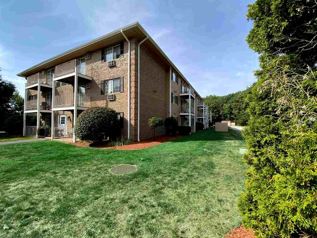 Photo - 385 Huse Rd Unit 05