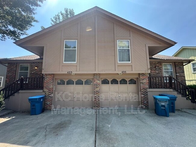 Building Photo - 433 Lee Dr Rental