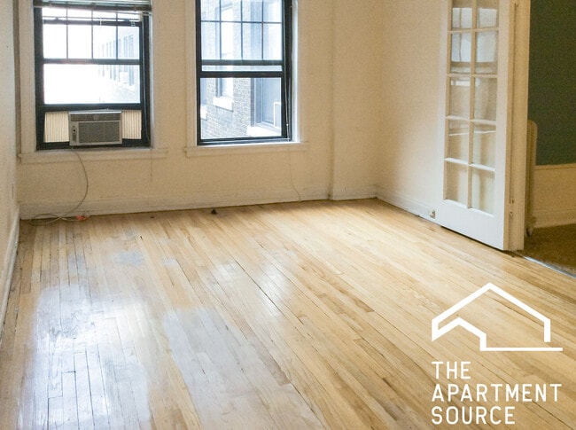 Photo - 540 W Briar Pl Unit 7E