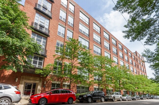 Photo - 1735 N Paulina St Condo Unit 203