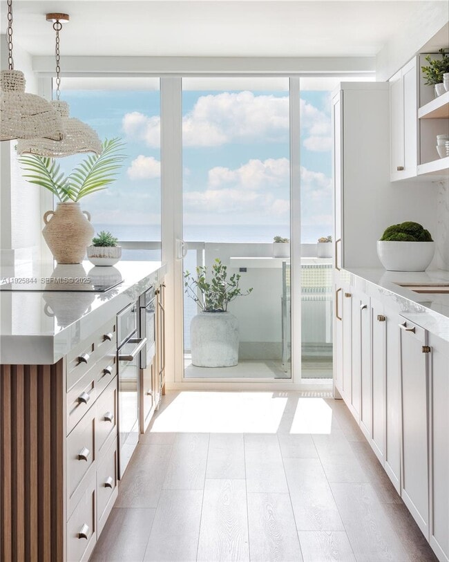 Photo - 5757 Collins Ave Unit 1706