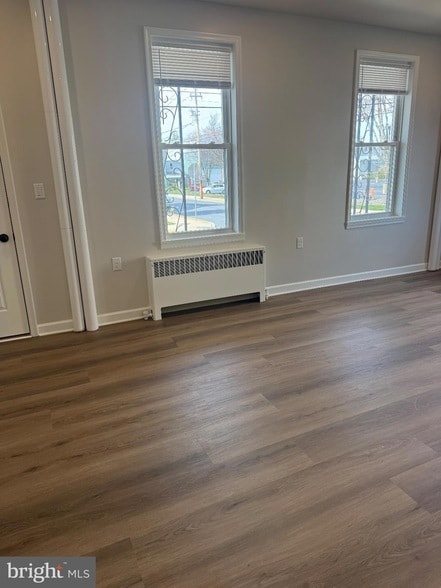 Photo - 100 S Park St