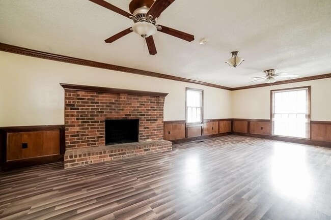 Photo - 2834 Lanthorn Dr