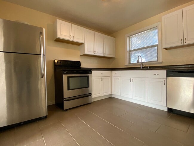 Photo - 2885 Van Buren Ave Unit 2885 Van Buren Ave #2