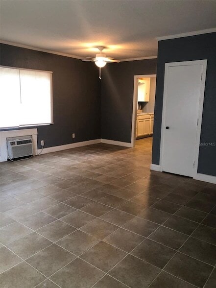 Photo - 2201 S Park Ave