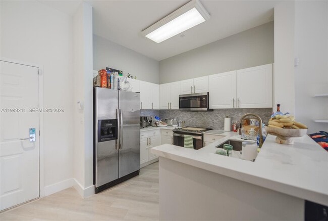 Photo - 19501 W Country Club Dr Unit 211