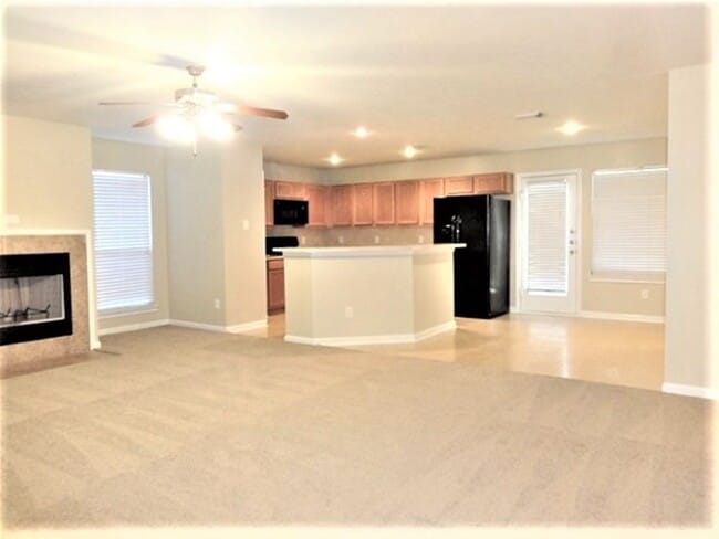 Photo - 2207 Shady Pine Dr