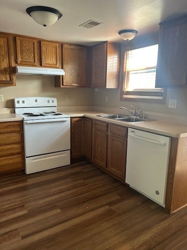 4 Unit at 5309-5315 45th Street.