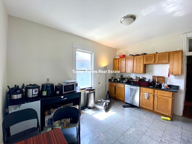 Photo - 190 Highland St Unit 2