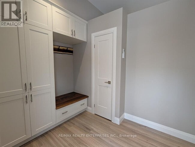 Photo - 1093 Gallagher Rd