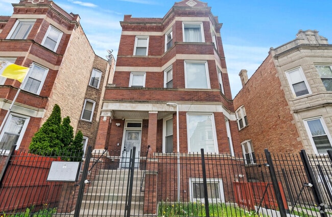 Building Photo - 1321 S Lawndale Ave Rental