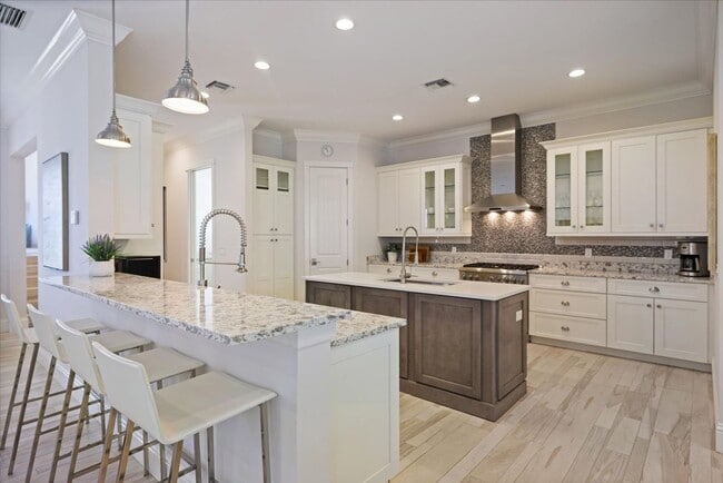 Photo - Furnished, Yearly 4bd Home on Siesta Key