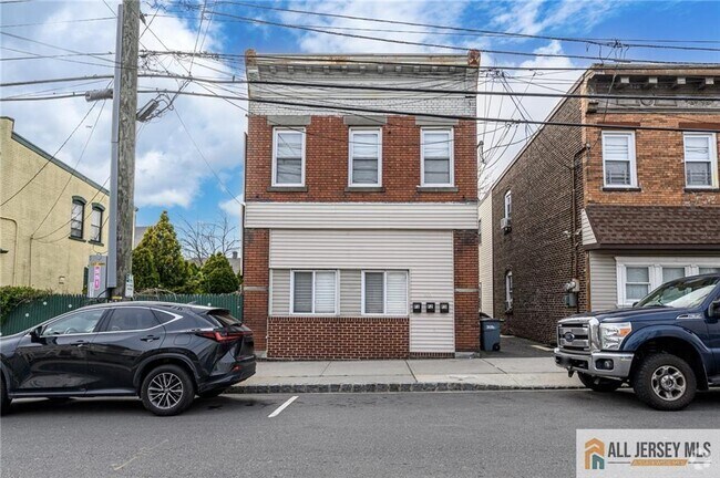 Building Photo - 305 Pershing Ave Rental