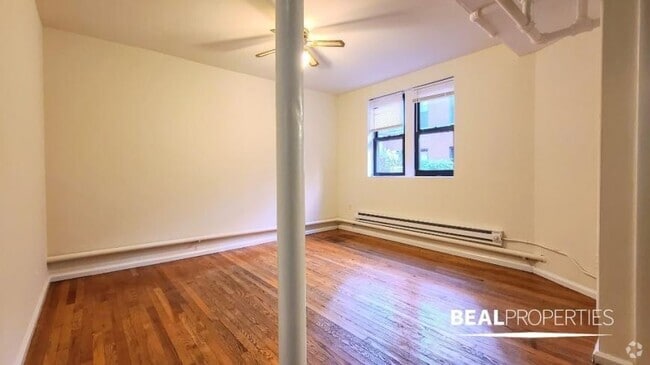 Building Photo - 1 bedroom in CHICAGO IL 60613 Unit GDN Rental