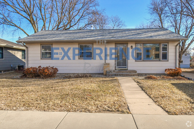 Building Photo - 2204 S Jefferson Ave Rental