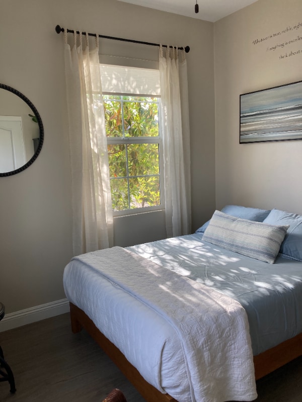 Building Photo - 3 Sheridan Ln