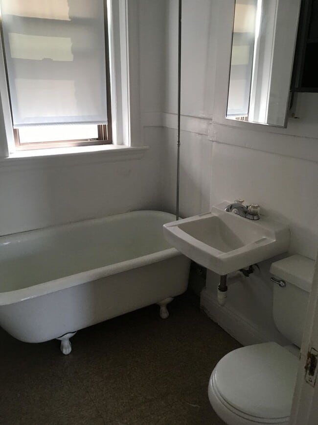 Photo - 2BR 1Bth unit. Great location!