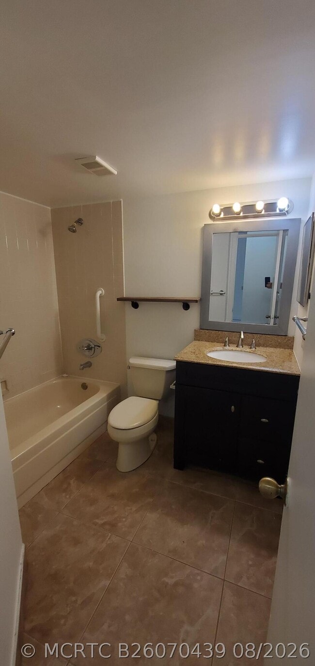8721 Wiles Rd Unit 302