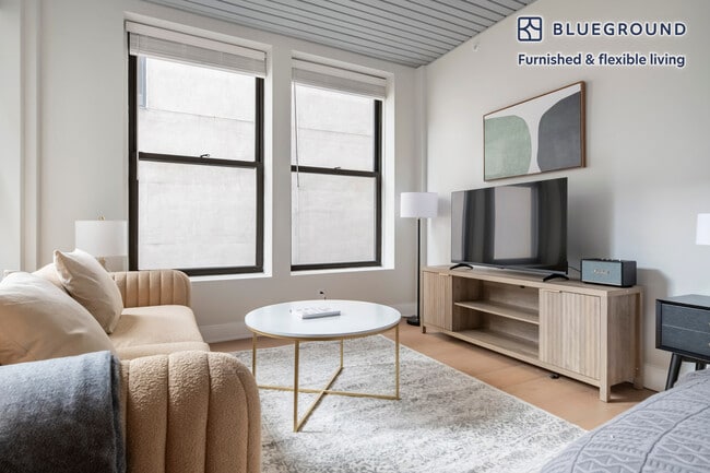 Photo - 44 Bromfield St Unit SI FL5-ID1304