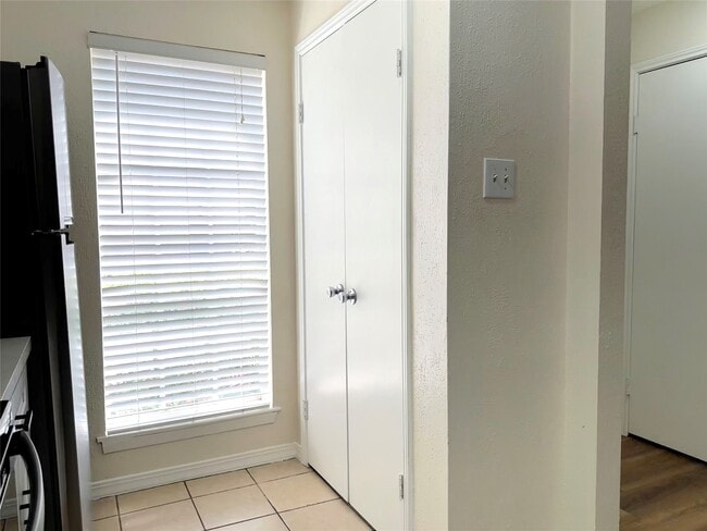 Photo - 1715 Moritz Dr Unit 12