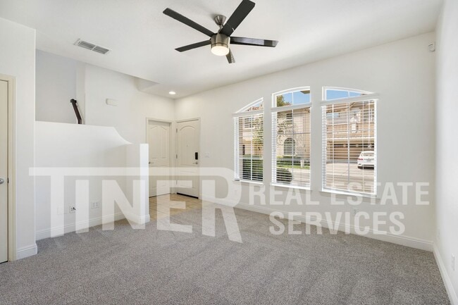 Photo - 5418 Washoe St