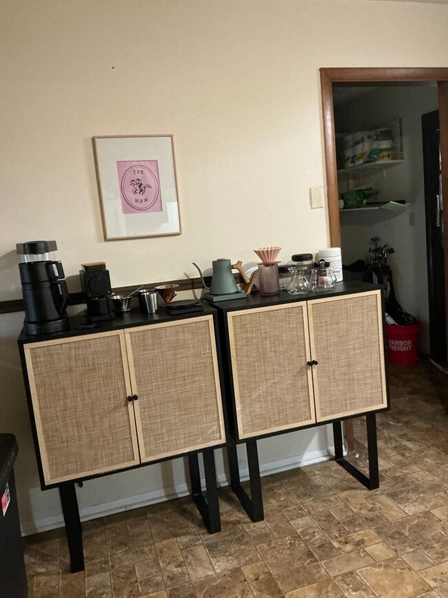 Photo - 2 bedroom 1 bath duplex is located off Whitehead Rd!