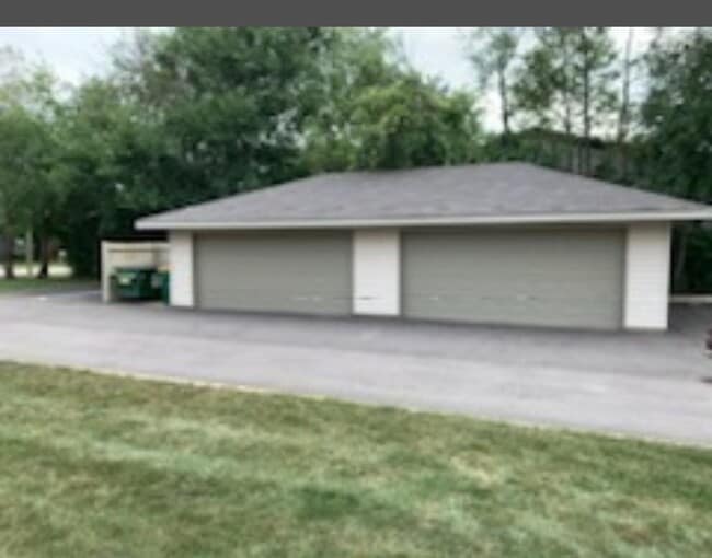 Building Photo - 500 Westwood Ct Unit B Rental