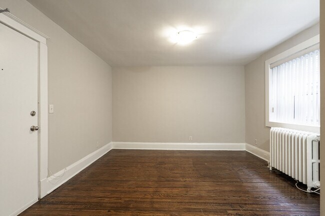 Photo - 54 Maitland St Unit 310