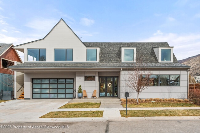 Building Photo - 113 Valley Ct