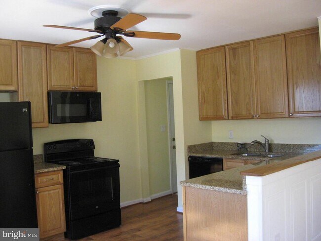 Photo - 1594 N Harbor Dr