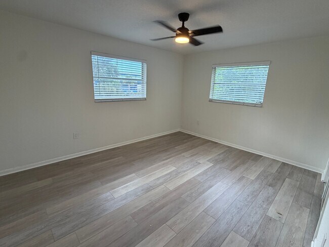 Photo - 460 Beltrees St Unidad D