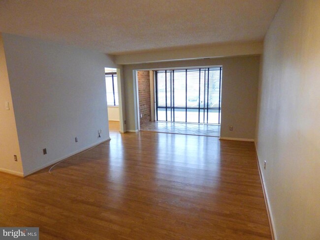 Photo - 10221 Valentino Dr Apartment Unit 7411