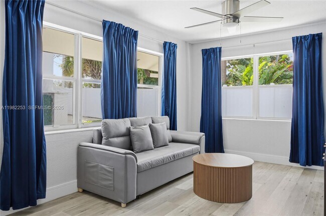 Photo - 1301 NE 16th Terrace Unit 9