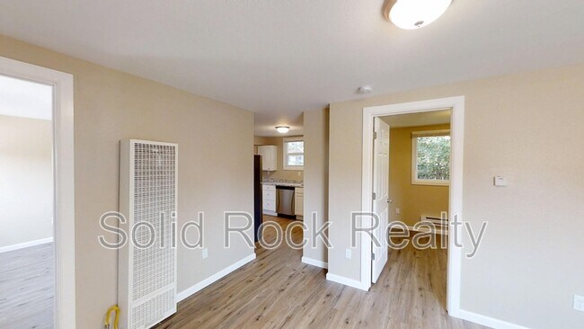 Photo - 2413 E St Vrain St Unidad 102