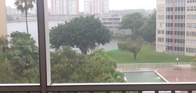 Photo - 1750 NE 191st St Unit 620-3