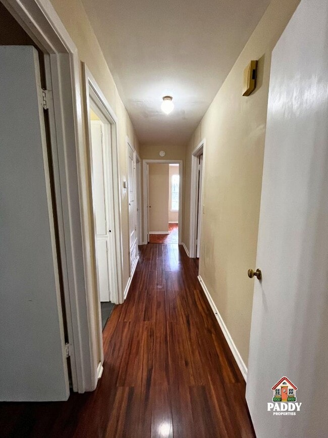 Photo - 411 Redbud Ln