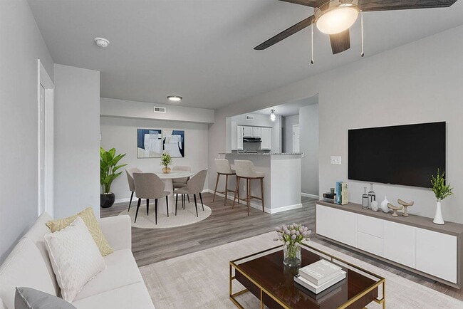 Building Photo - Creekside Clearing Apartments